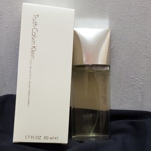 Calvin Klein Truth perfume